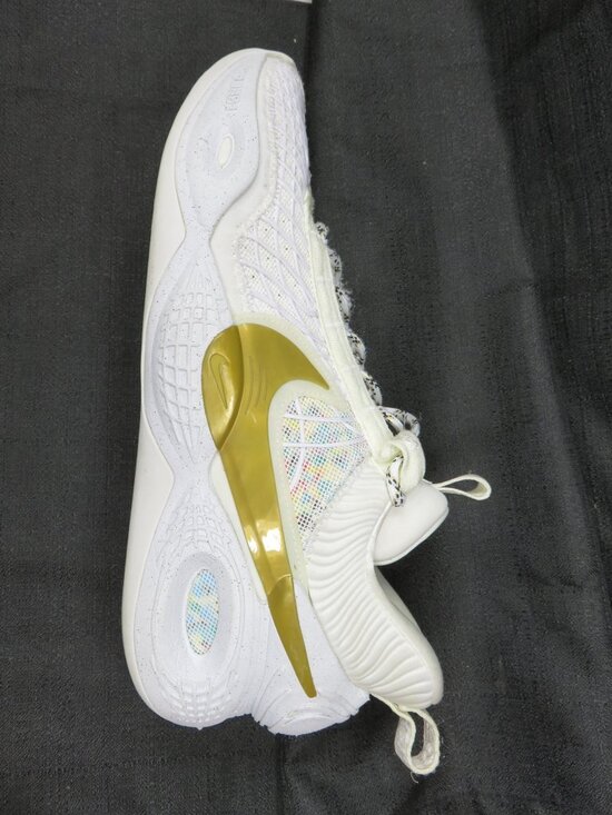 Nike BHM-DO5081 Cosmic Unity White Low Top Basketball Promo Shoes Mens 13 main image 9